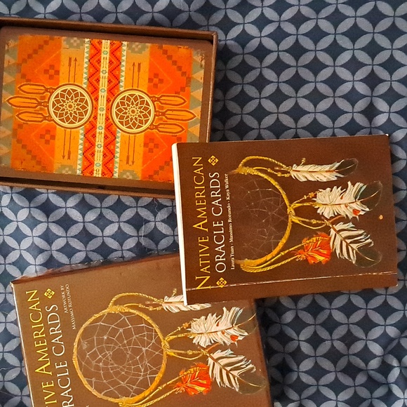 Native American Oracle Cards - Picture 2 of 3